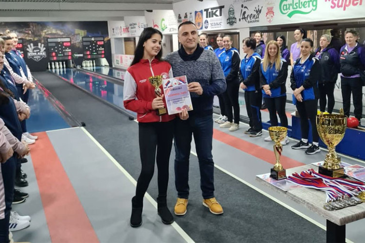 Renata i Jana Kozlina obilježile kuglašku 2024. godinu