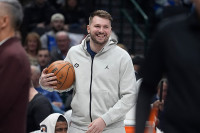 Najluđi trejd u NBA: Luka Dončić kod Lebrona Džejmsa!