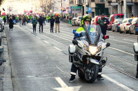 Dačić: Učesnik protesta pao s motora, teško povrijeđen