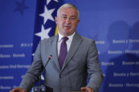 Ima li u Parlamentu BiH dovoljno ruku za imenovanje Borenovića