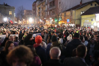 Kragujevac: Škole su hramovi znanja, ne ruševine sistema (VIDEO)