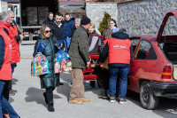 m:tel-ov humani karavan stigao i u Drvar i Bosanski Petrovac