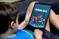 УПОЗОРЕЊЕ РОДИТЕЉИМА: Хакери масовно нападају дјецу преко „Robloxa”