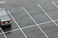 Golf ostavljen na parkingu skupio 400.000 KM kazni