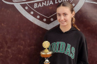 Tea Kovačević na impresivan način osvojila dva trofeja