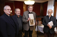 Književniku Zoranu Kostiću uručena nagrada “Kolja Mićević”