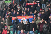 Sve više navijača Borca na tribinama (VIDEO)