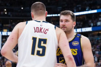 Zagrljaj koji je oduševio NBA – Jokić i Dončić pokazali pravo prijateljstvo (VIDEO)