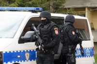 Pretresi i hapšenja u Banjaluci: "Palo" pet dilera