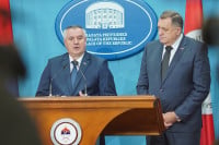 Dodik i Višković pozvali zvaničnike FBiH na razgovor u Banjaluku