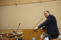 Dodik: Donosićemo racionalne odluke, uputiću u proceduru novi ustav