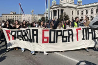 I danas blokade saobraćaja, grupa građana ispred Skupštine