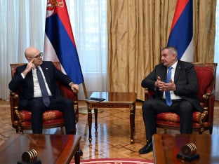 Višković sa Vučevićem: Podrška institucijama u političkoj i pravnoj borbi