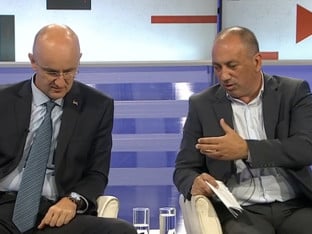 Mazalica "pecnuo" Crnadka: Neće časno da izađe na izbore, pa gleda u Šmita