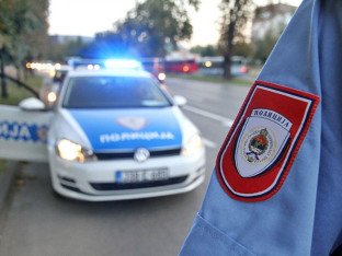 Uhapšen dvojac zbog napada na policajca