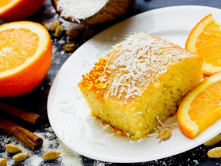 Recept dana: Posni kolač sa narandžom i kokosom (na vodi)