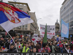 Profesori se uključuju u obezbjeđivanje studenata