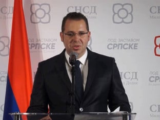 Kovačević: Hitno utvrditi ko je zapalio Vukanovićev automobil