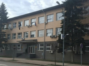 Braća optužena da su pretukla prodavca teladi i pucala na njega