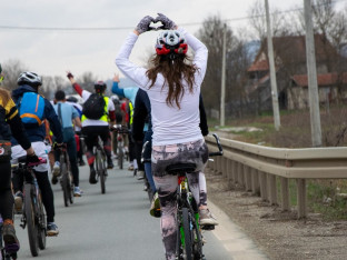 Studenti koji biciklima putuju iz Niša stigli nadomak Beograda