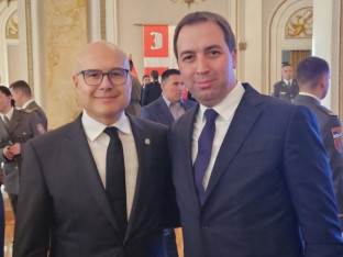 Vučević uputio čestitku Selaku i SPS-u povodom pete godišnjice postojanja i rada
