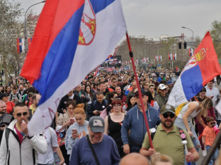 Novi plan protesta: Studenti postavljaju dvije bine (FOTO)