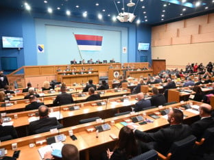 Da li je moguće približavanje stavova vlasti i opozicije