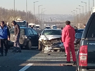 Nesreća na brzom putu, blokiran saobraćaj u pravcu Banjaluke