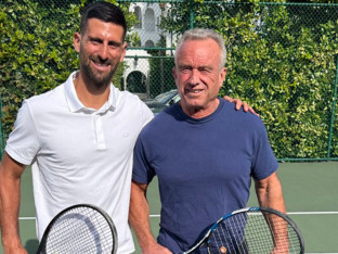Prvi u tenisu, prvi u hrabrosti: Đoković zaigrao u Majamiju sa Kenedijem (FOTO)