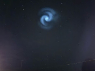Šta je izazvalo svjetleću spiralu na nebu