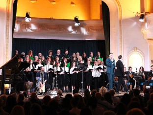 Muzika ujedinila sugrađane u dobroti (FOTO/VIDEO)