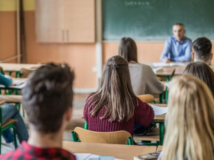 Učenici masovno mijenjali srednje škole, mnogi zbog plave uniforme