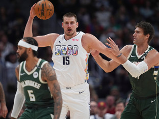 Jokić se vratio i "tripl-dablom" počistio Milvoki (VIDEO)