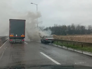 Zapalilo se vozilo na putu Banjaluka – Laktaši!