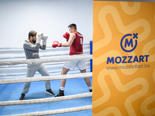 Podrška iz Mozzarta rukometašima i bokserima