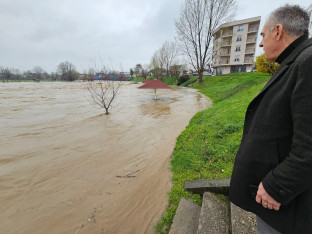 Teslić u borbi s poplavama: Vanredna odbrana na snazi (FOTO)