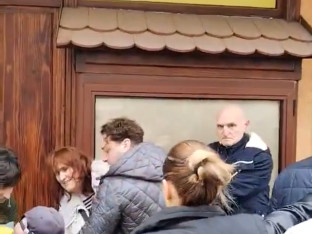 Objavljen uznemirujući snimak napada na dekanku u Nišu