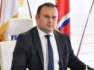 Ćosić: Napad na srednjoškolce nastavak neprijateljstva prema svemu srpskom