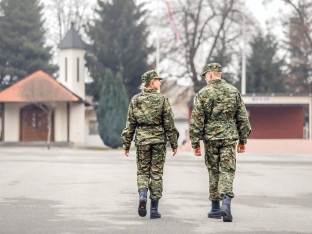 U kojim zemljama žene idu u vojsku?