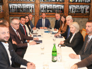 Predstavnici dviju "trojki" i HDZ-a u Sarajevu: Sporazum u magli