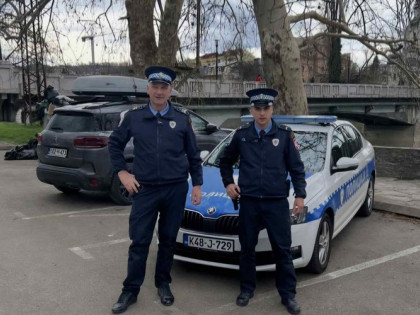 Како су полицајци и грађани спријечили трагедију на Градском мосту