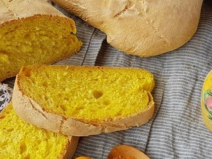 Kako da napravite slatki hljeb sa kurkumom
