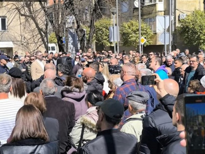 Протест подршке Вукановићу у Требињу