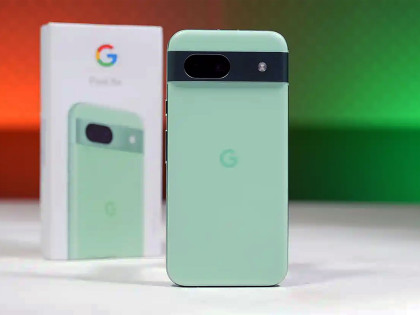 Gugl predstavio svoj najbolji jeftini telefon do sada