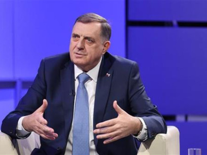 Додик: Радим на томе да очувам државно и национално јединство Српске