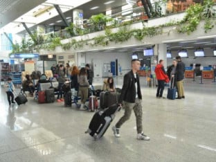 Ponovo uvedena naplata aviotaksi od tri KM