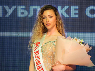 Млада Билећанка на најљепши начин промовише Српску