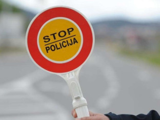 U saobraćajnoj nesreći povrijeđena dva lica