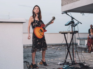 Sara Renar objavila singl "Nježne riječi"