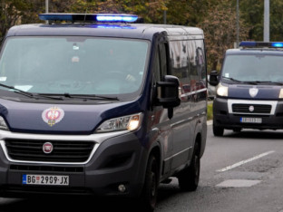 Okrivljeni za krađu ubio se u "marici" na putu ka zatvoru